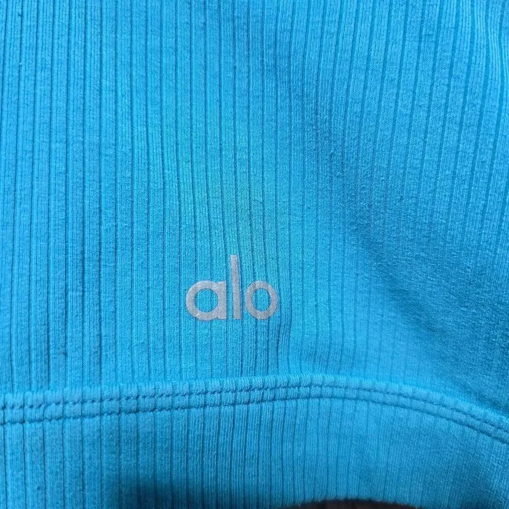 Alo Yoga Wellness Low Impact Ribbed Sports Bra In Blue Small Athletic Workout